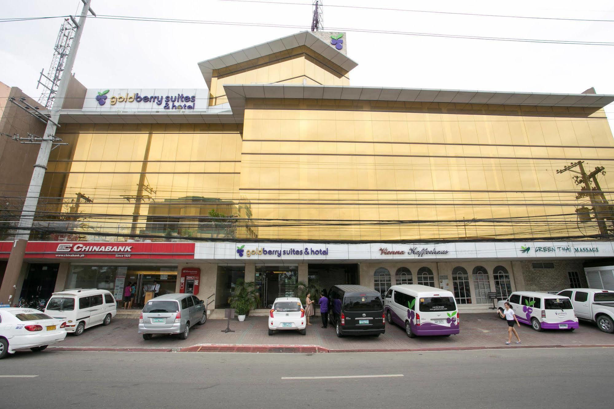 Goldberry Suites And Hotel - Mactan Île de Mactan Extérieur photo